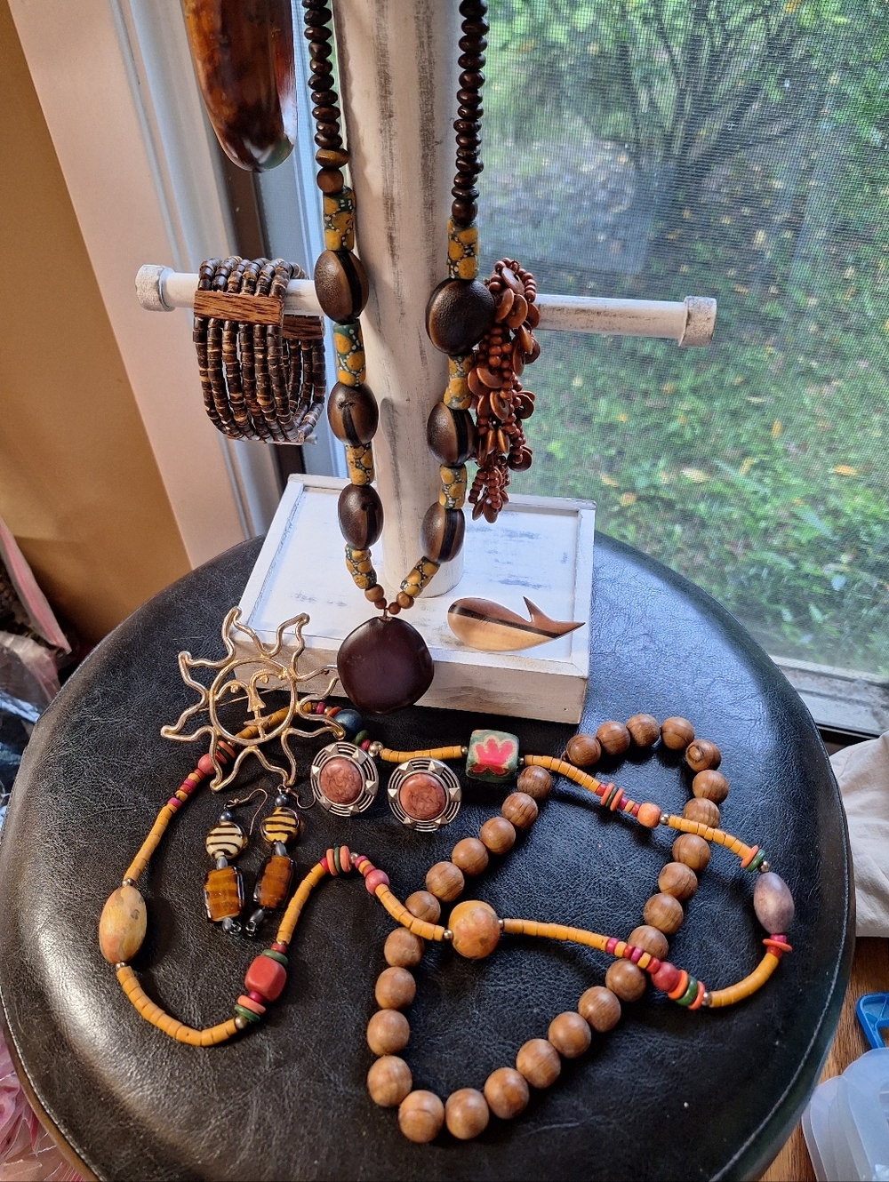 Bohemian Wooden Themed Jewelry SET Hippie Western Photo Shoot Browns SUN BROOCH - Picture 6 of 6